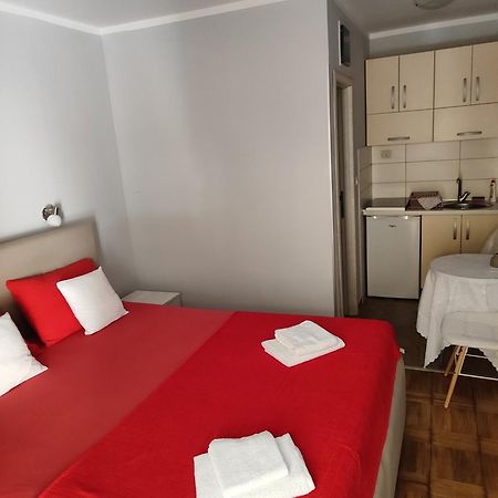 Apartmani Radovic 2 บุดวา ภายนอก รูปภาพ