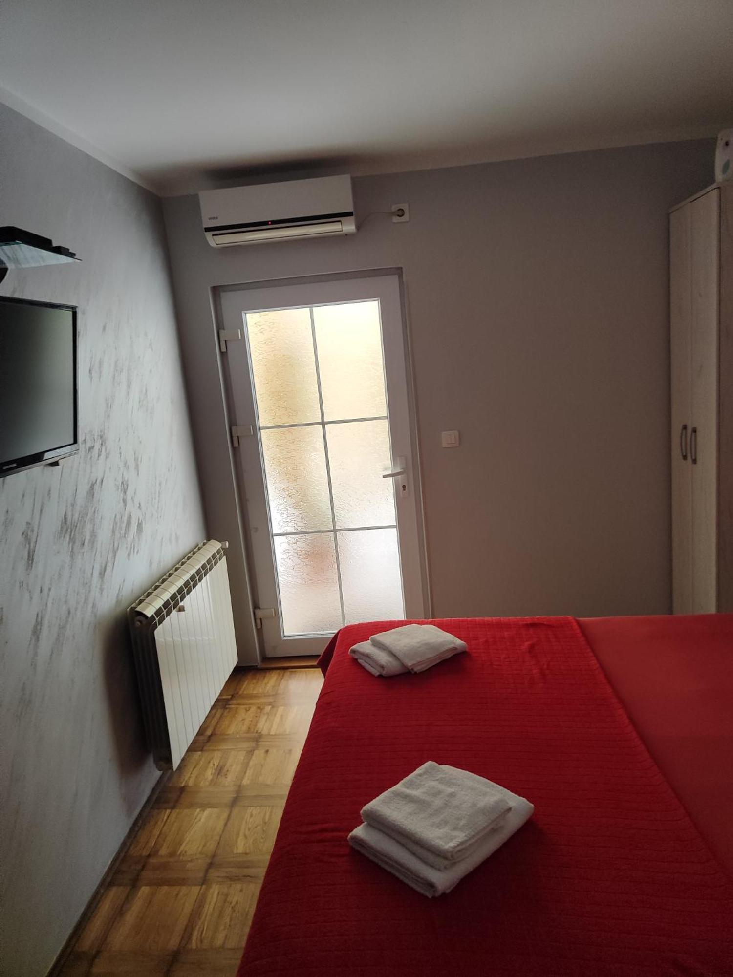 Apartmani Radovic 2 บุดวา ภายนอก รูปภาพ